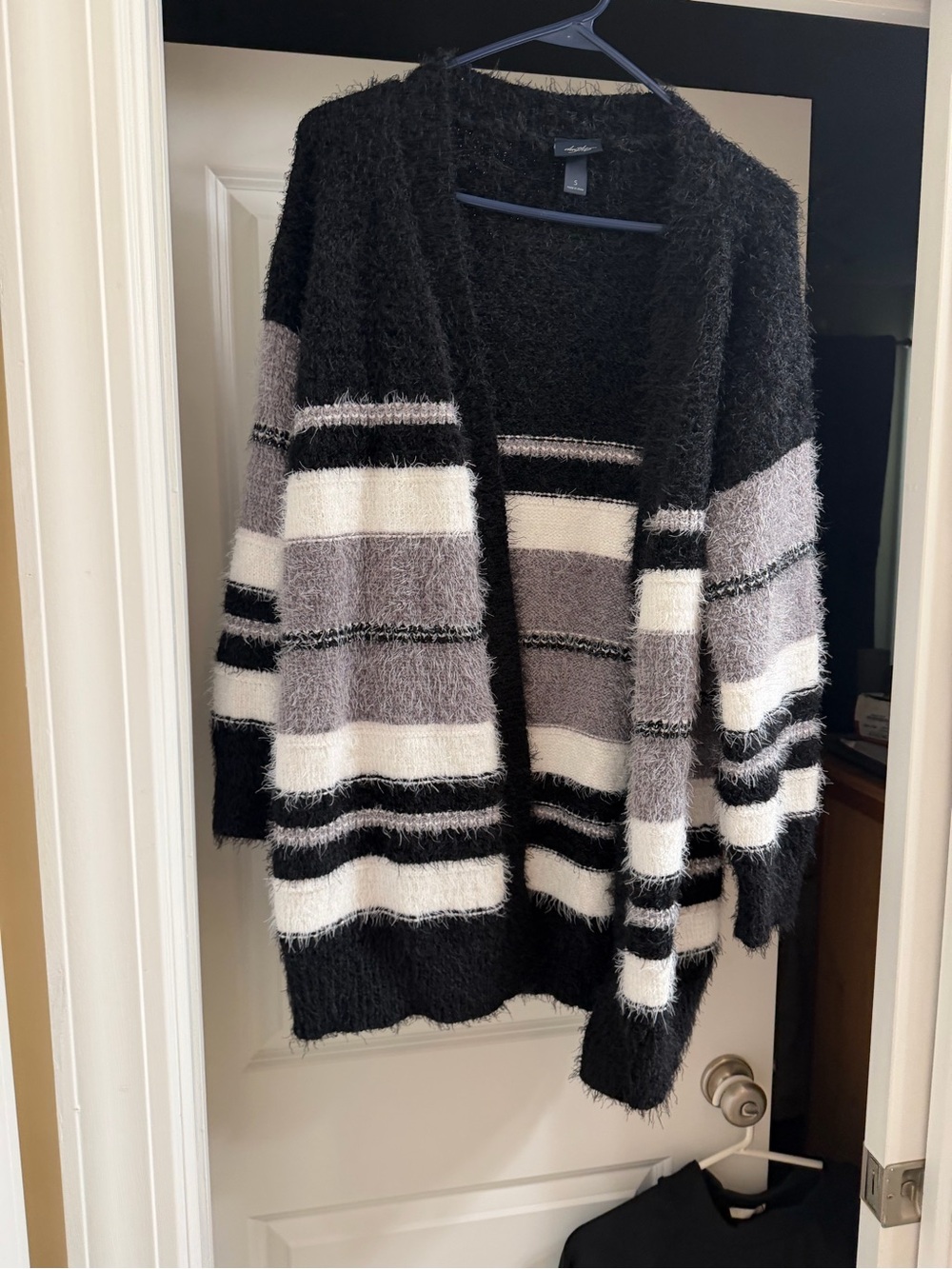 Daytrip Fuzzy Open-Front Striped Cardigan - Black, Gray & White